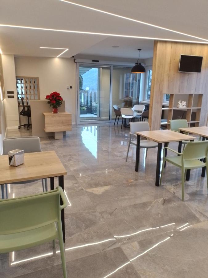 Hotel Ristorante Miravalle Тельйо Екстер'єр фото